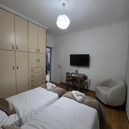 Quiet Corner Apartments, Delijorgji شقة تيرانا