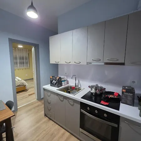 Quiet Corner Apartments, Delijorgji Appartamento
