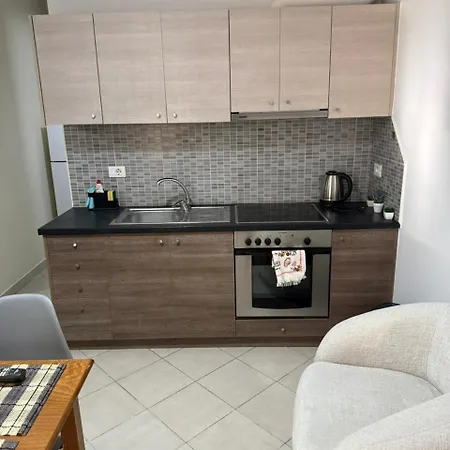 Quiet Corner Apartments, Delijorgji Appartamento